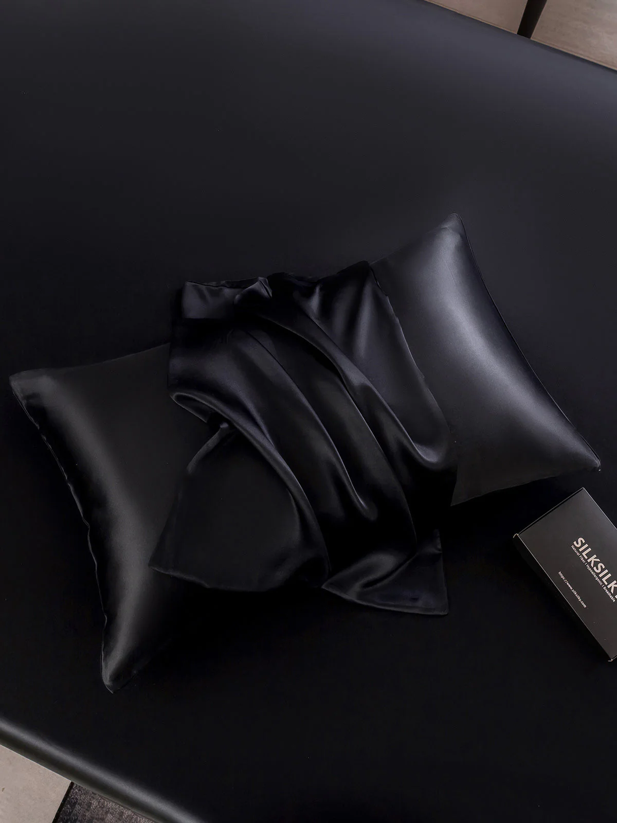 19Momme 100% Mulberry Silk Pillowcase - Hidden Zipper - Image 13