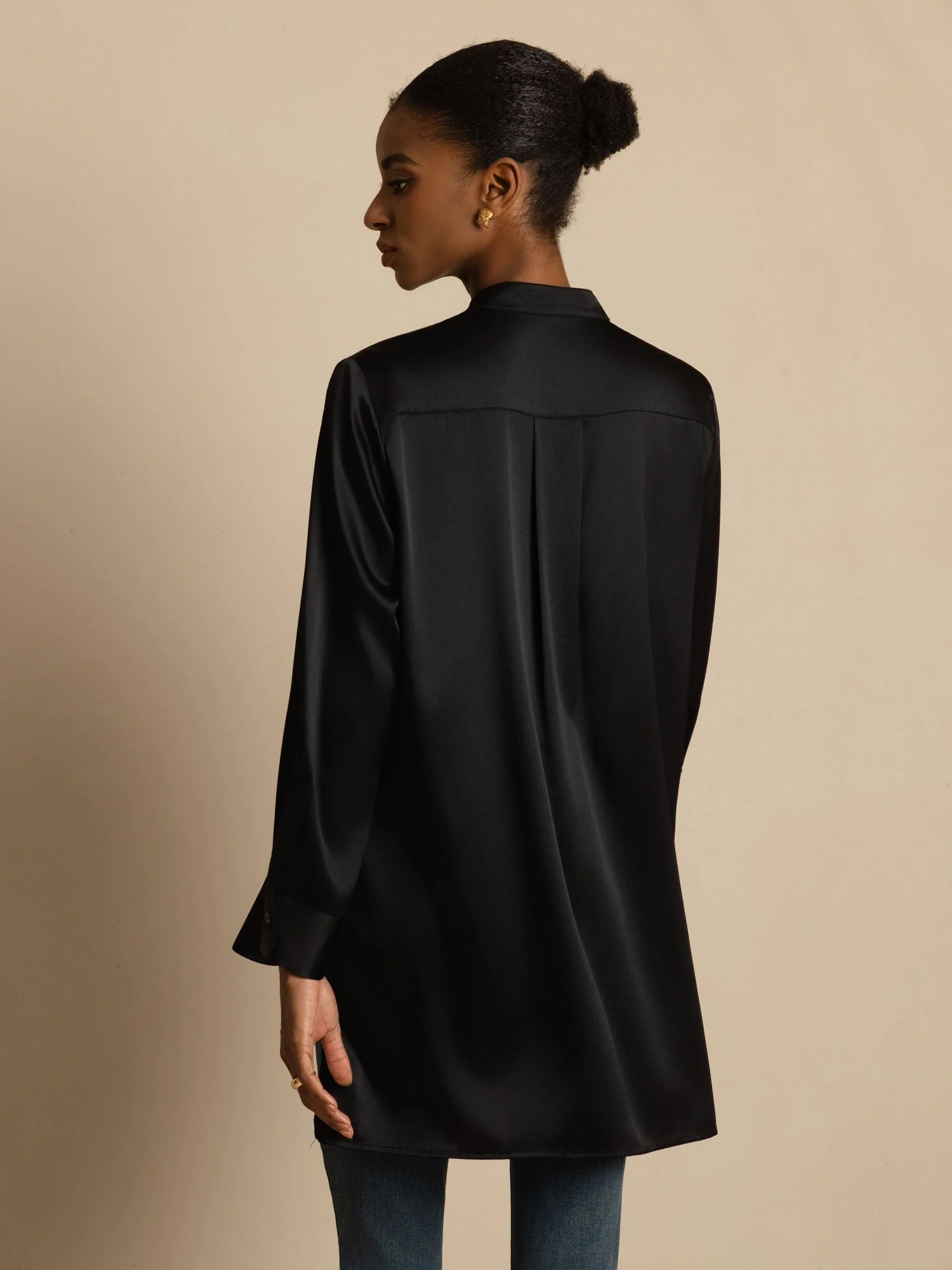 19Momme Silk Women’s  Stand Collar High-Low Blouse With Button Detail - Image 18