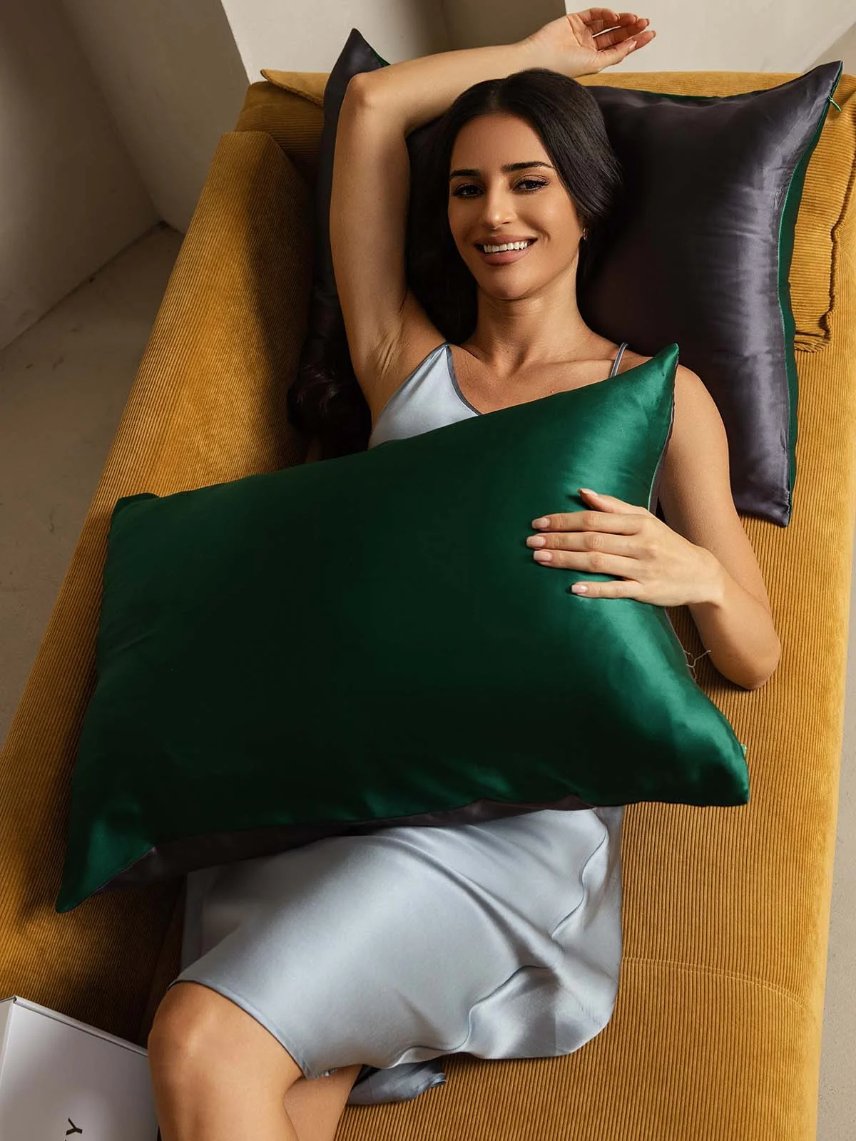22Momme 100% Mulberry Silk Pillowcase - Two-tone Design - Image 28
