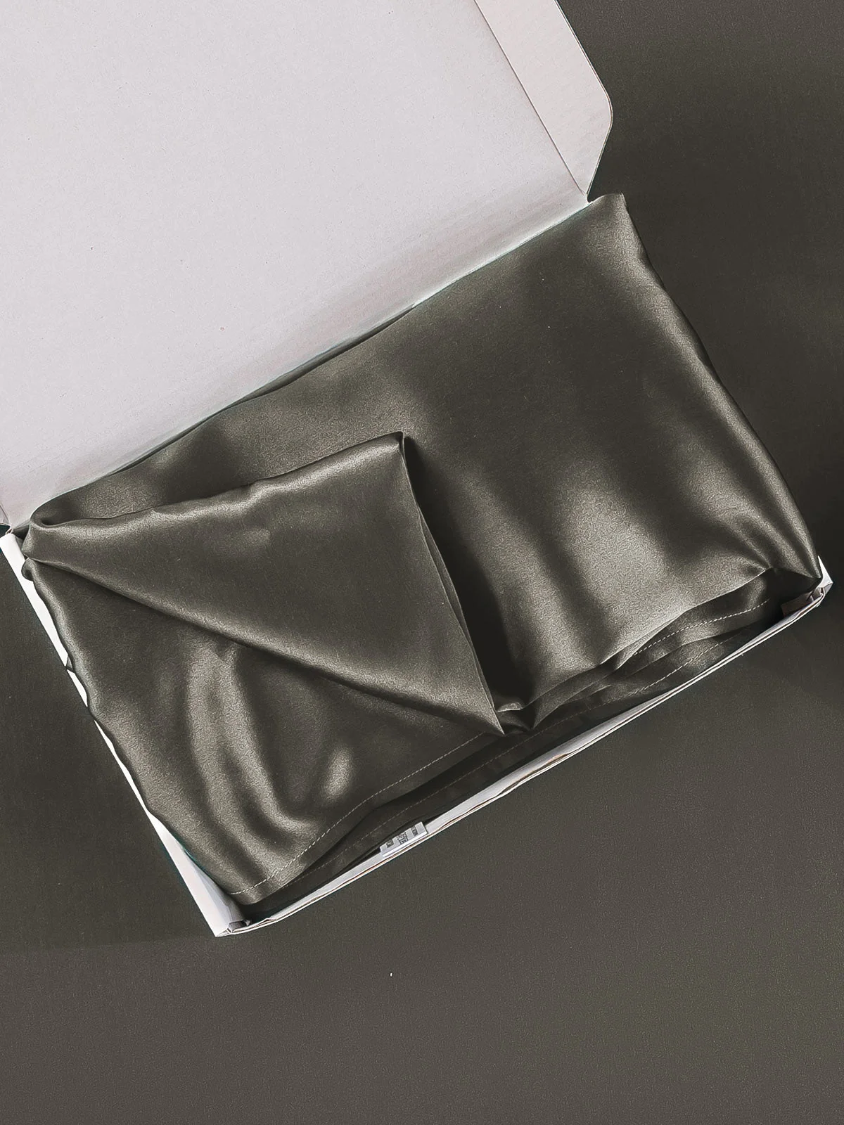 22Momme 100% Pure Silk Pillowcase - Hidden Zipper - Image 25