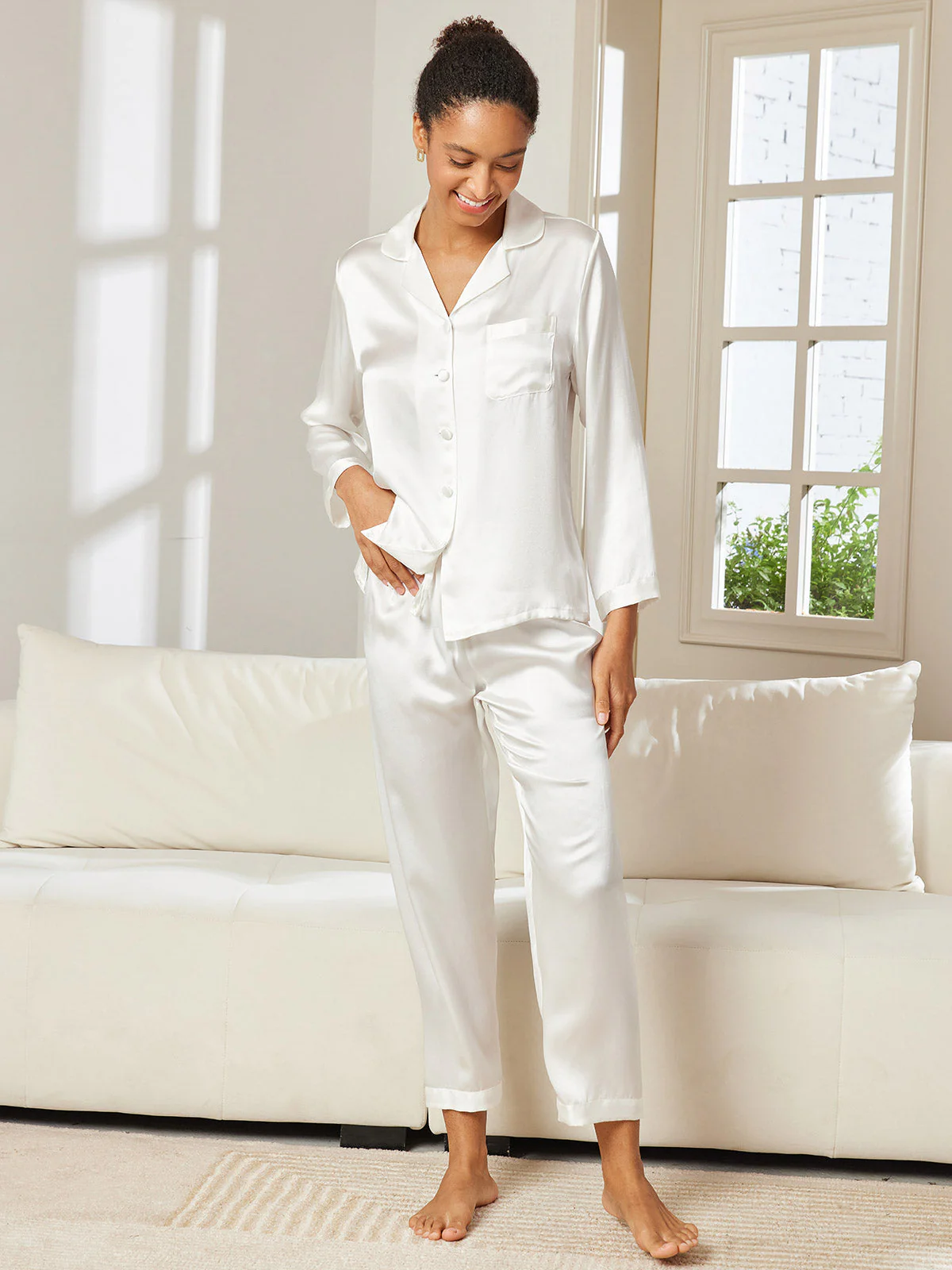 Women's Pure Silk Long Sleeve Pyjamas Set - Image 36
