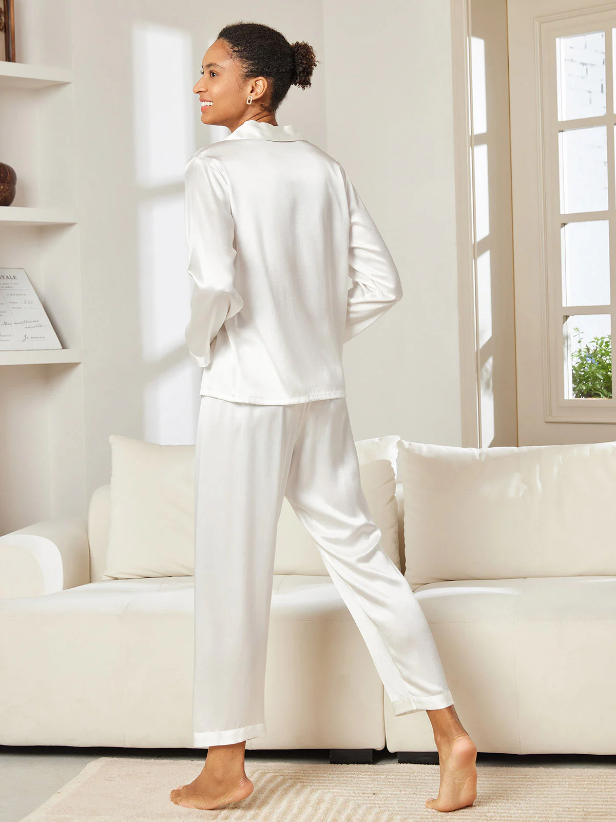 Women's Pure Silk Long Sleeve Pyjamas Set - Image 37