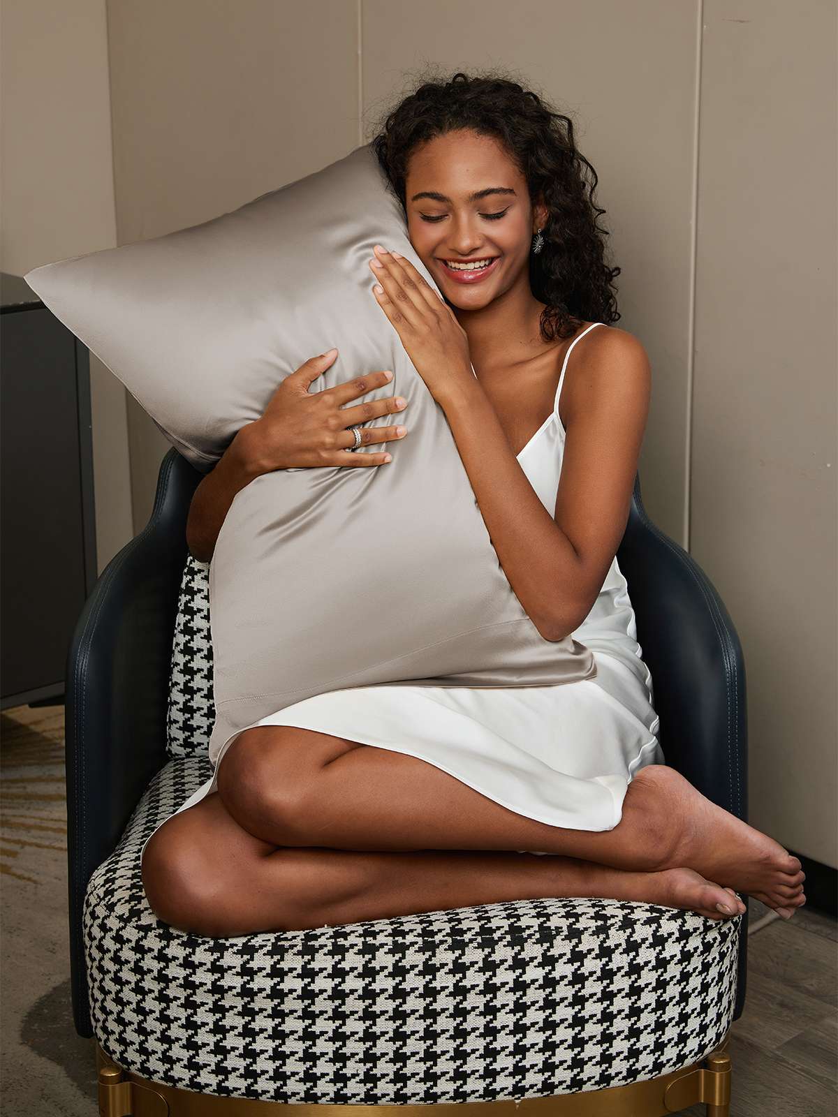 19Momme 100% Mulberry Silk Pillowcase - Envelope Closure - Image 87